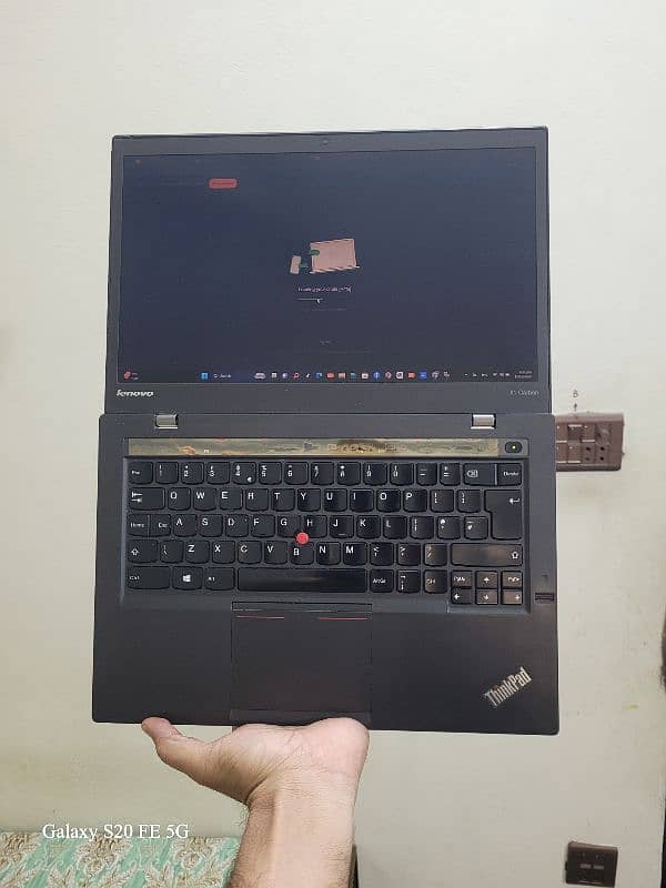 Lenovo X1 carbon, core i5  5th generation 13