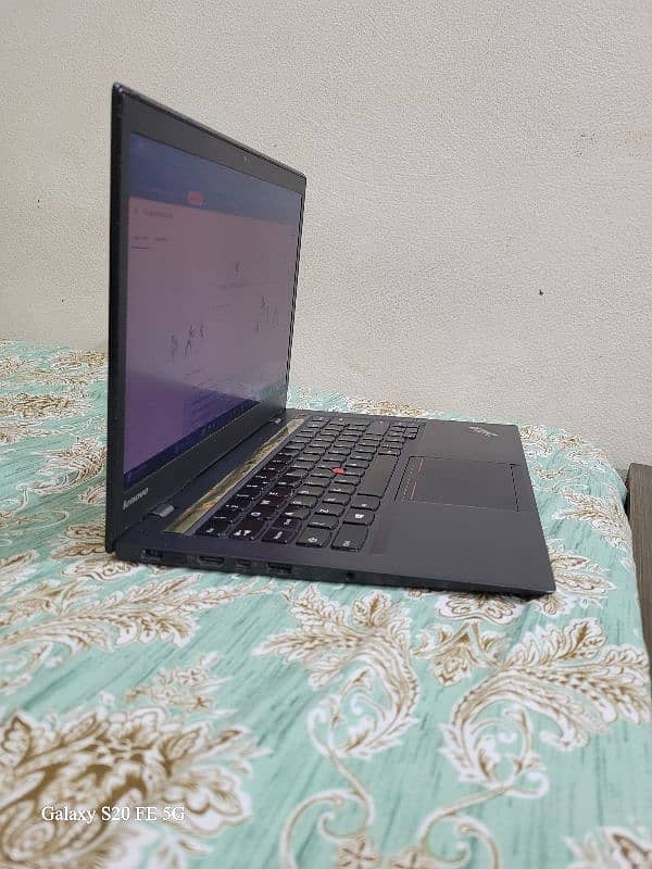 Lenovo X1 carbon, core i5  5th generation 15