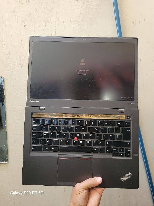 Lenovo X1 carbon, core i5  5th generation 17