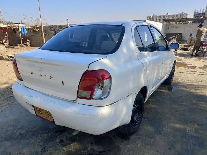 Toyota Platz 2002 3