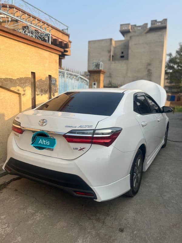 Toyota Corolla Altis 2015 2