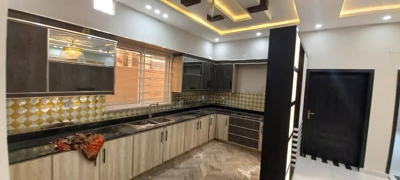 10 Marla brand new house for rent 4