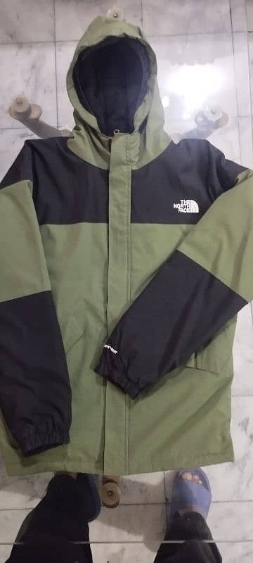 The North Face original jacket condition 10/10 delivery available 4