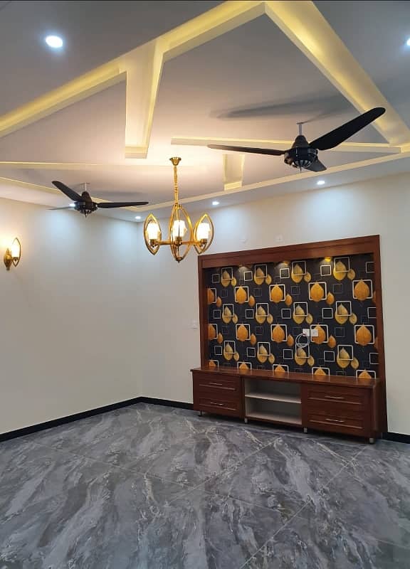 14 Marlas Tile Flooring House With Gas & Boring Available Near Kashmir Highway G-14/4 6