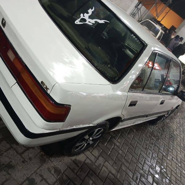 Honda Civic EXi 1990 9