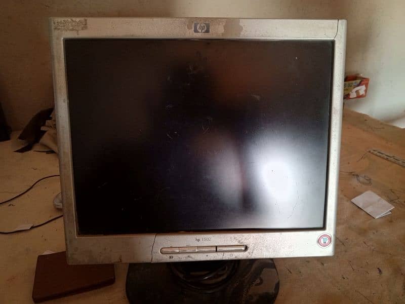 HP monitor hp 1502 13 inches 0