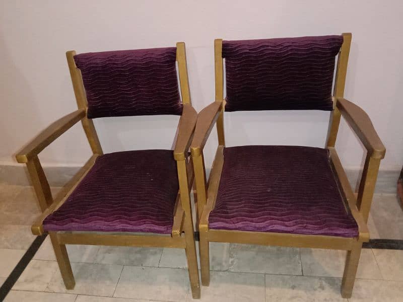 Chairs for sale with cushions 0