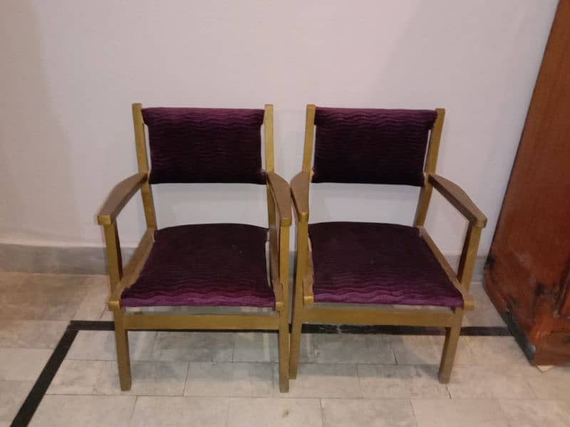 Chairs for sale with cushions 1