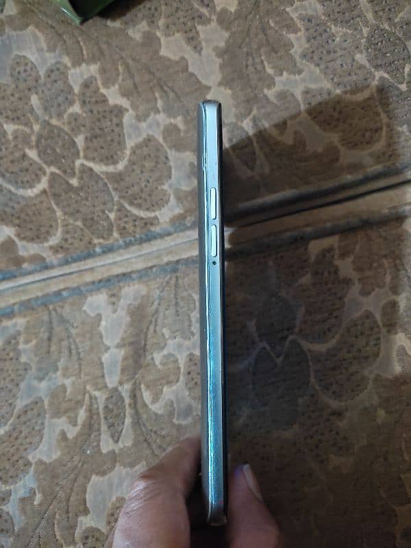 Redmi note 10 6ram128 9by10 2