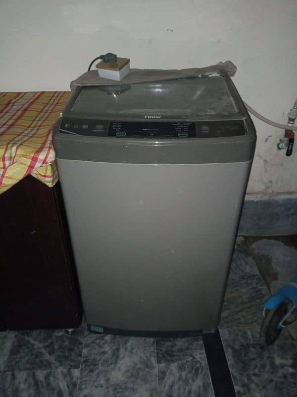 one hand used almost brand new wfully automatic washing machine 0