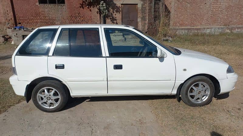 Suzuki Cultus VX 2016 2