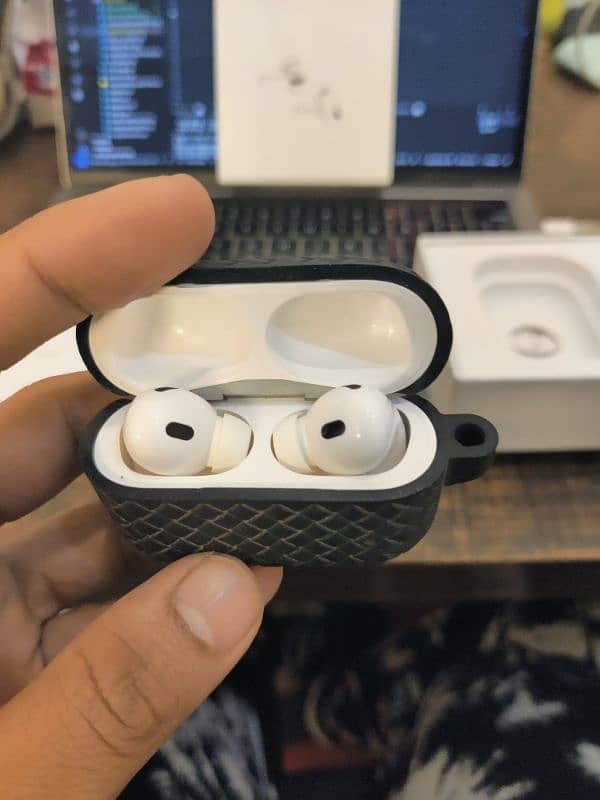 AirPods Pro 2nd Generation with MagSafe Charging Case 1