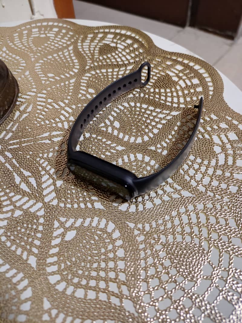 Mi Smart Band 6 (Used) 3