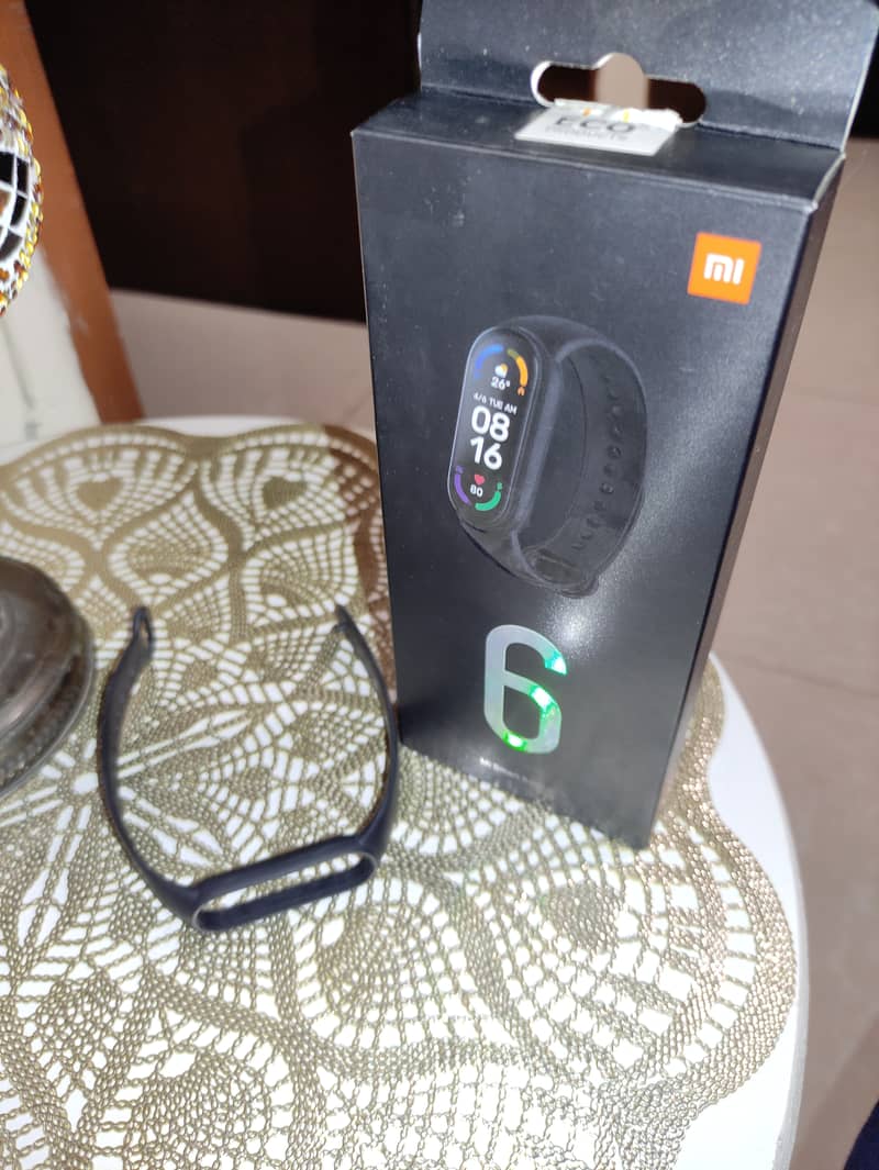 Mi Smart Band 6 (Used) 4