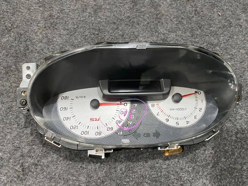 TOYOTA VITZ 1999 TO 2004 MODEL RS SPEEDMETER AVALIBLE ORIGINAL JAPAN 2