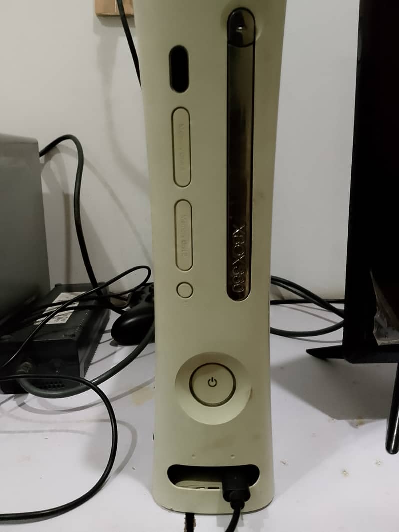 Xbox 360 slightly used 0