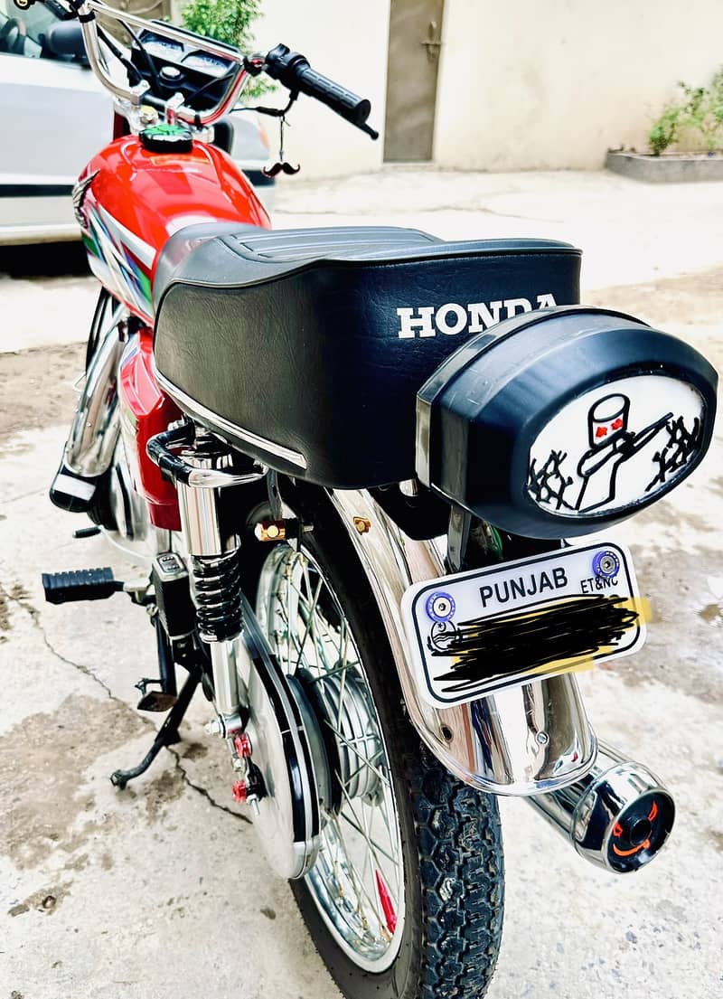 Honda CG 125 2023 3