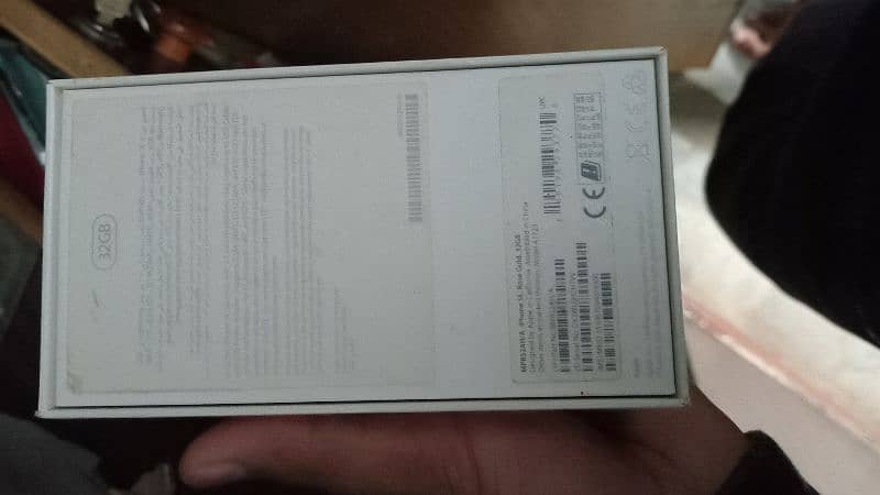 Iphone Se 2016 with box 7