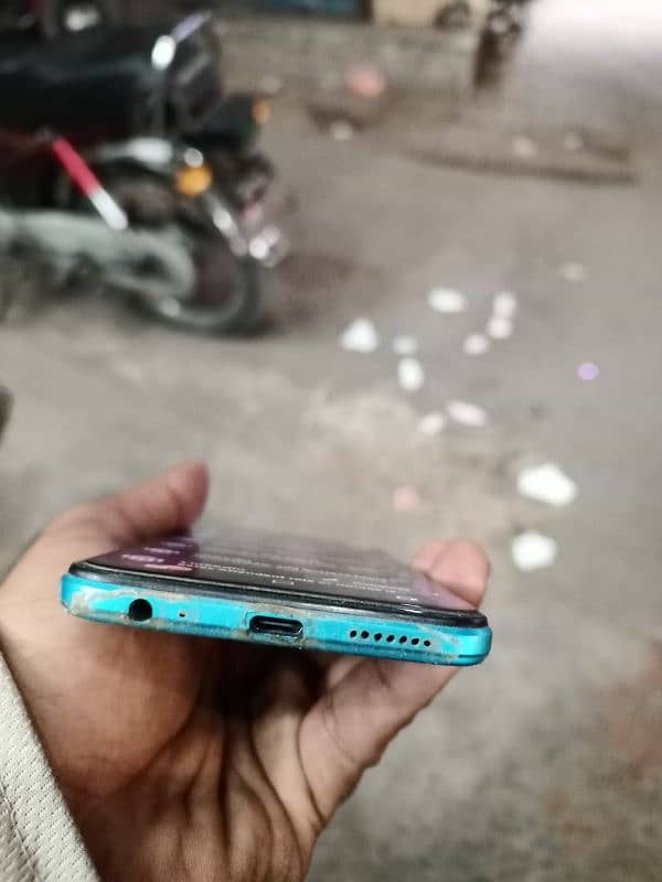 Infinix hot 12 6/128Gb 3