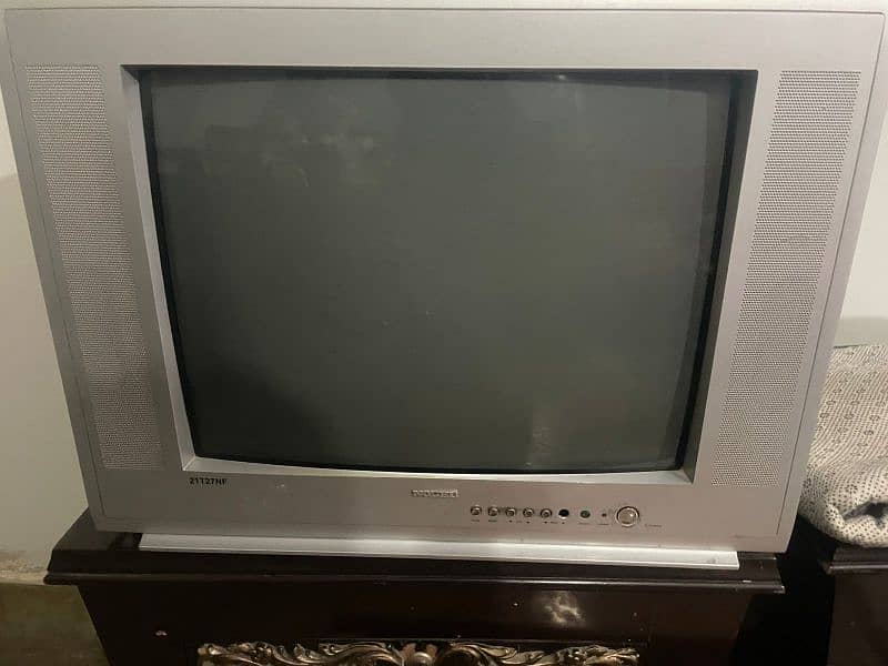 Nobel TV  Model 21T 27NF for sale. 1