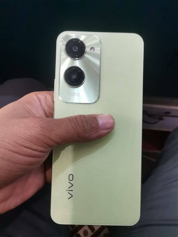 Vivo Y18 fot sale lush condition 11 months warranty with complete box 2