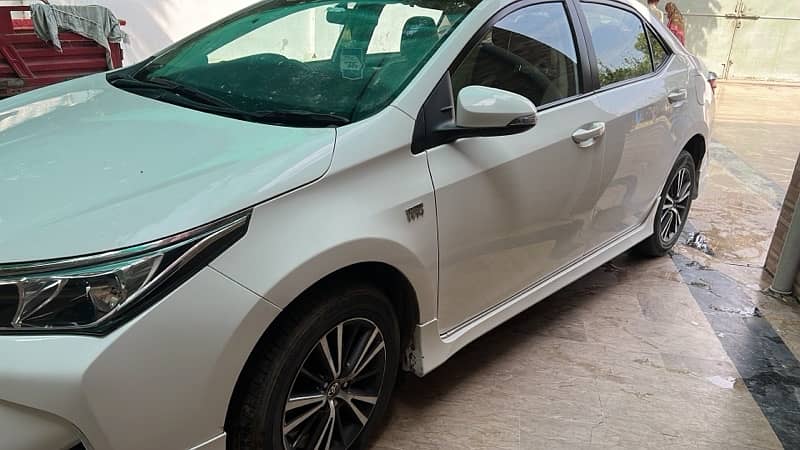 Toyota Corolla Altis 1.6 X 2021 4