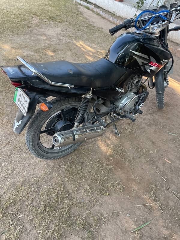 yamaha ybrg 125 for sale contact through whatsapp 03248477542 0