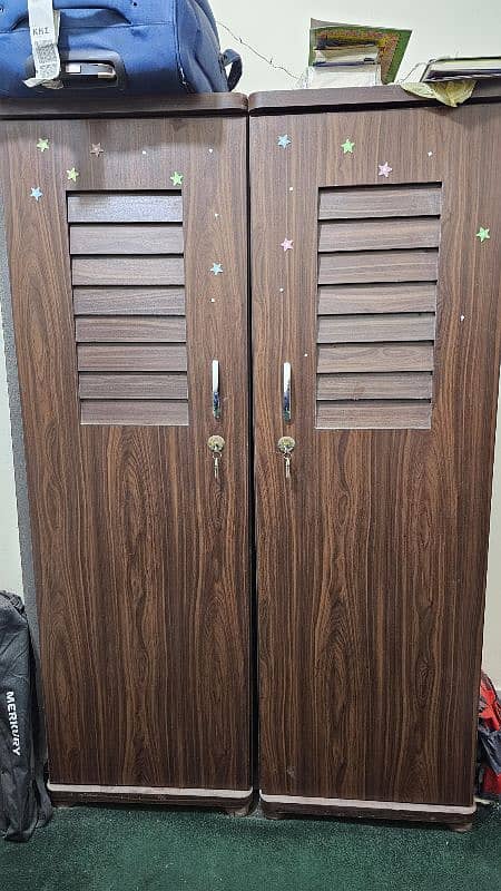 2 piece Almaari. New Condition. URGENT 1