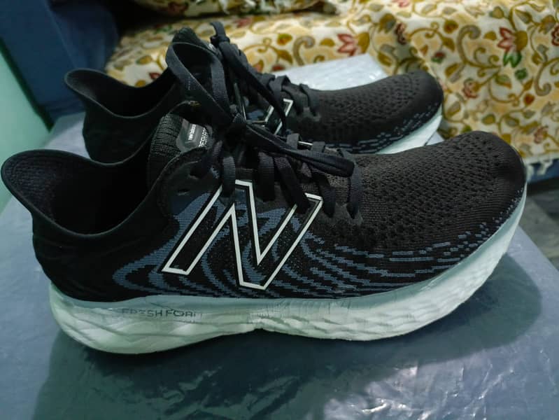 New Balance Fresh Foam 1080v11 Black Thunder. 0