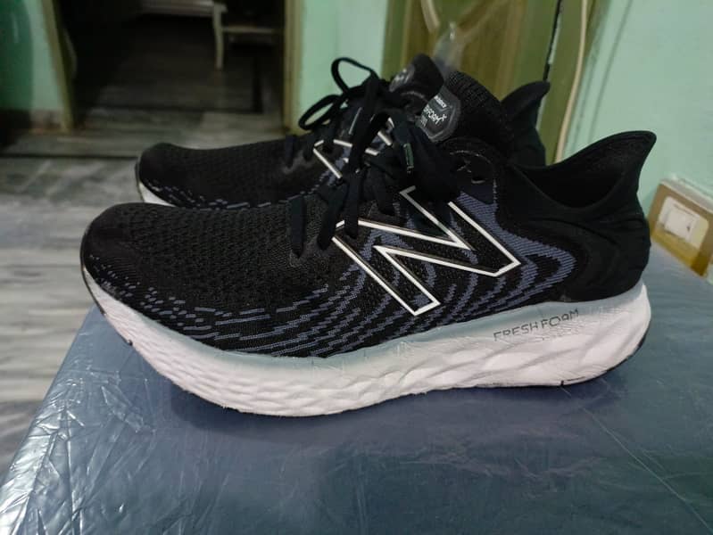 New Balance Fresh Foam 1080v11 Black Thunder. 3