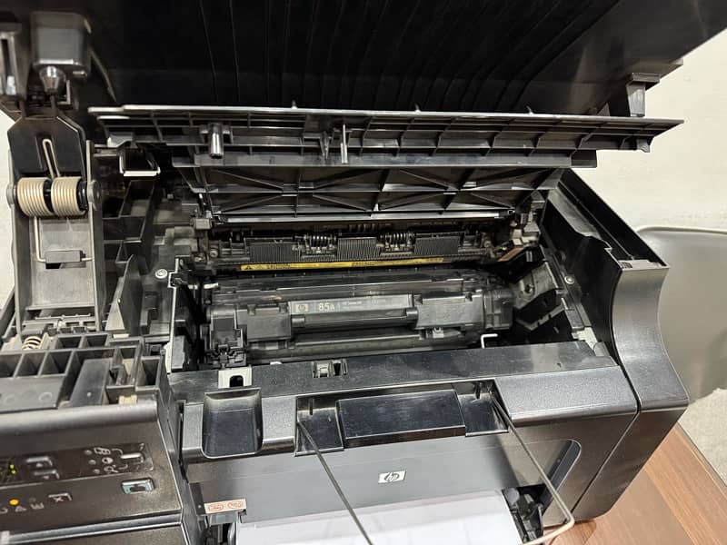 HP Laserjet M1132 MFP printer 2