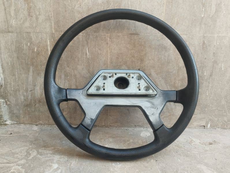 Daihatsu Charade Steering wheel 4