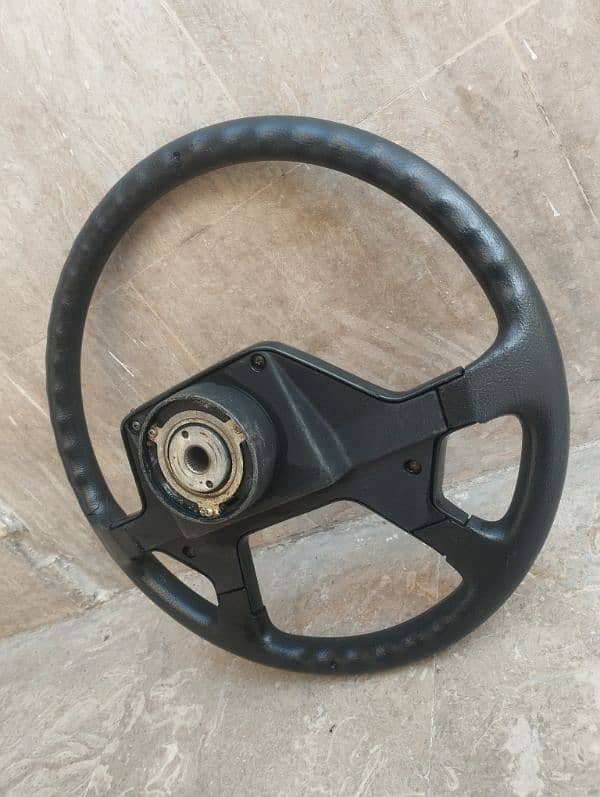 Daihatsu Charade Steering wheel 5