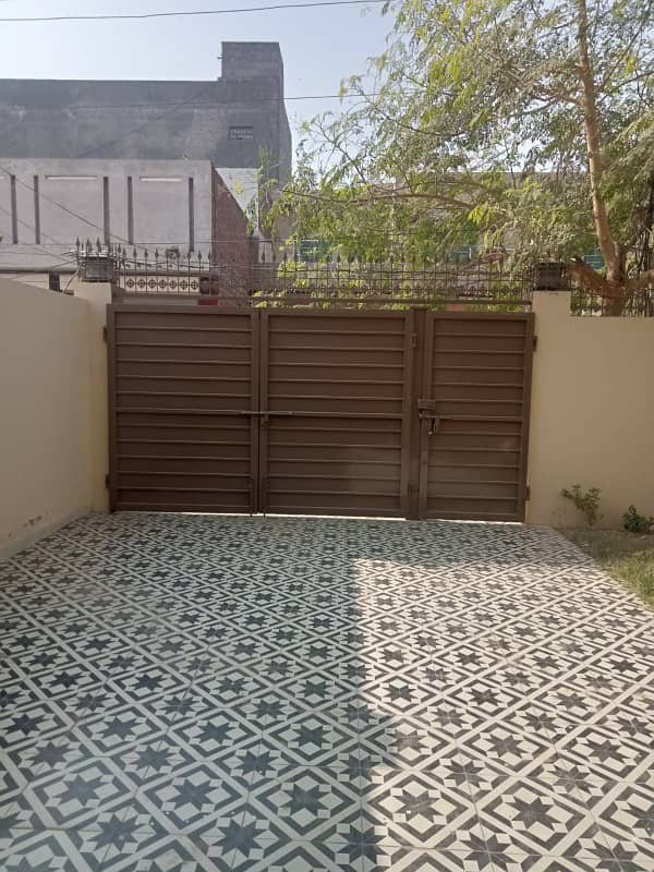 Get A 10 Marla House For Sale In Zakariya Town 2