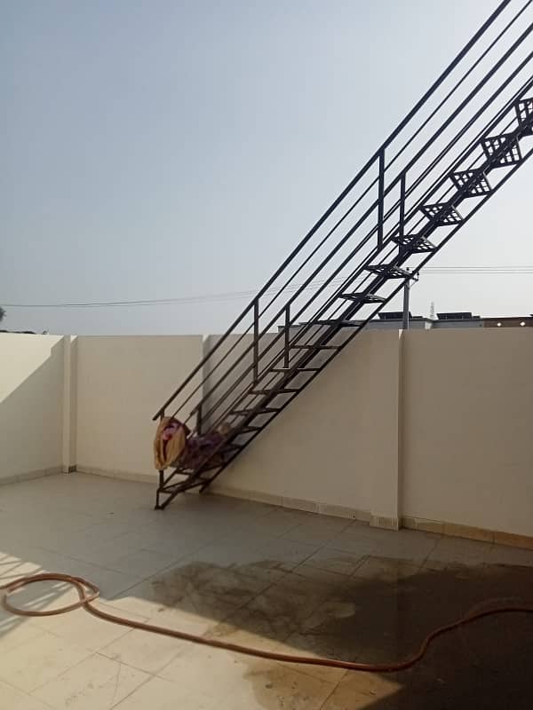 Get A 10 Marla House For Sale In Zakariya Town 14