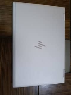 Hp Elite book 1040 G6 i7 8th gen 16/512