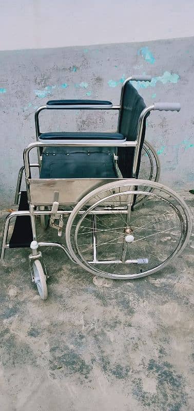 WHEEL CHAIR 1