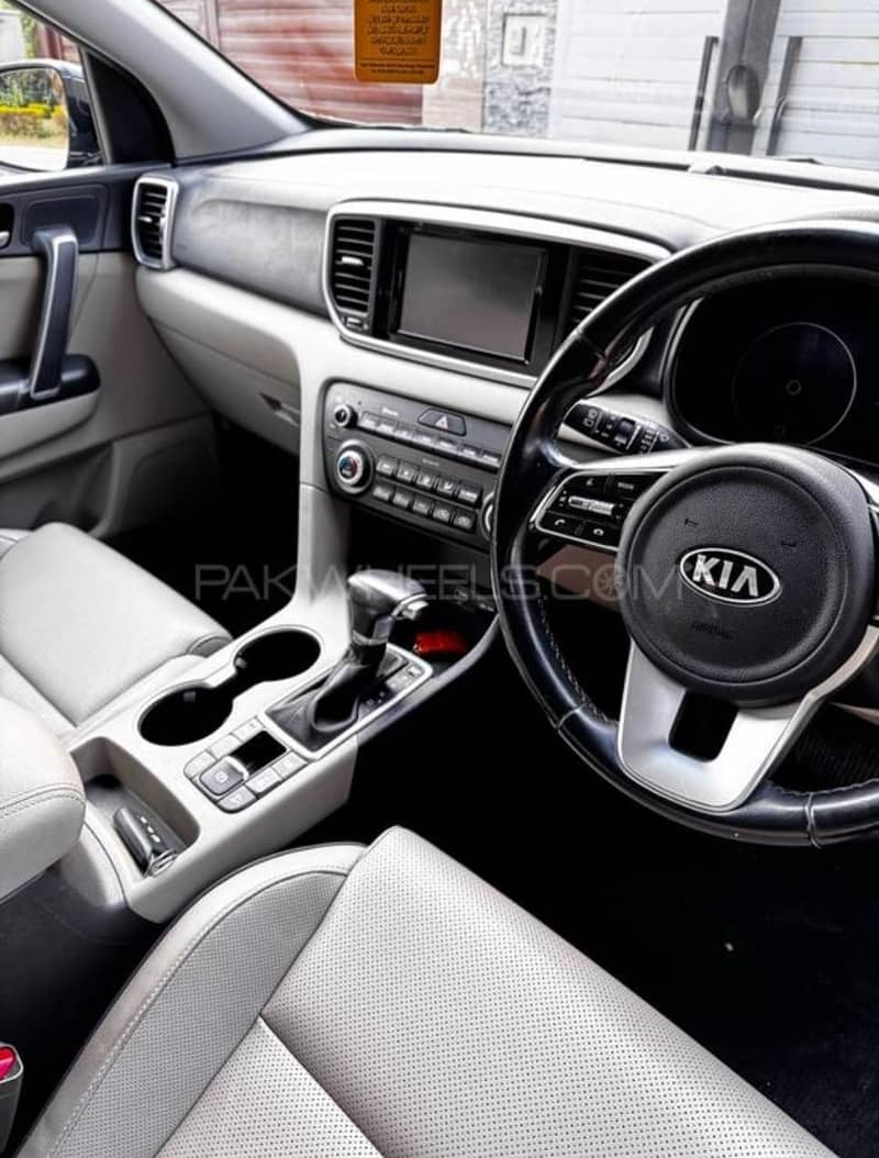 KIA Sportage 2021 AWD 10