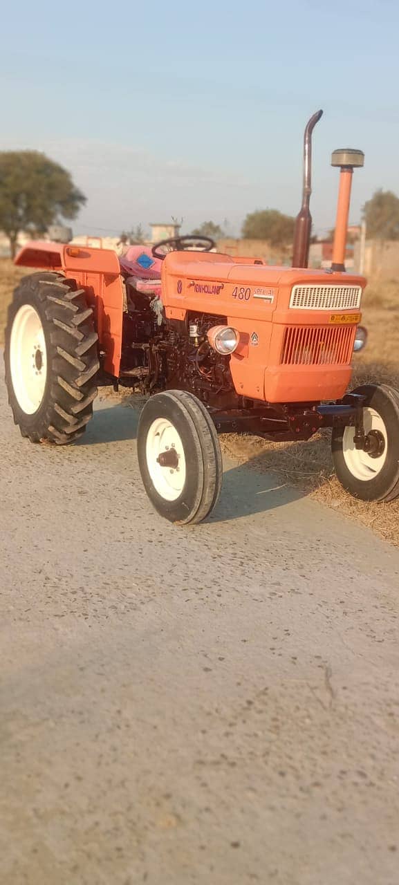 Fiat 480, 55 HP,  670 hrs. Driven 3