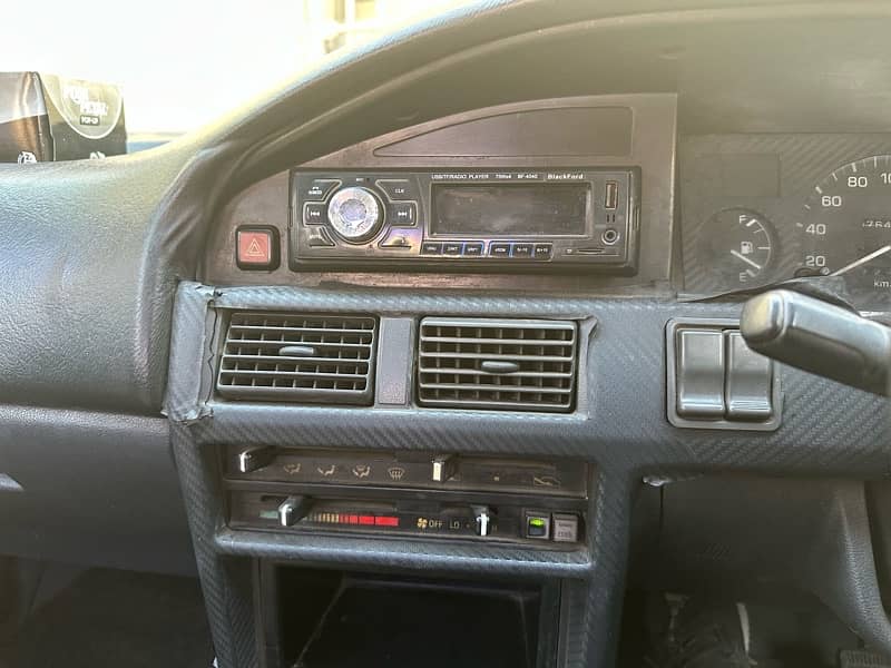 Toyota Corolla XE 1988 4