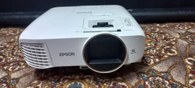 EPSON EH. TW5650 [1080] HOME THEATER PROJECTOR