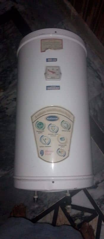 40-litre semi instant electric water heater / electric  water geyser 1