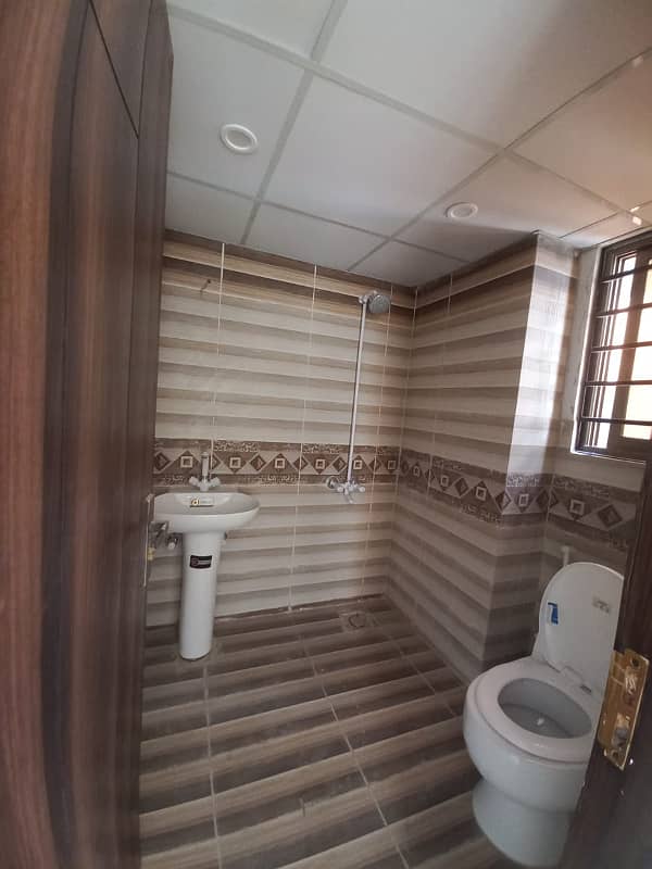 04 Bed DD Flat For Rent in Cantt View Lodges 10