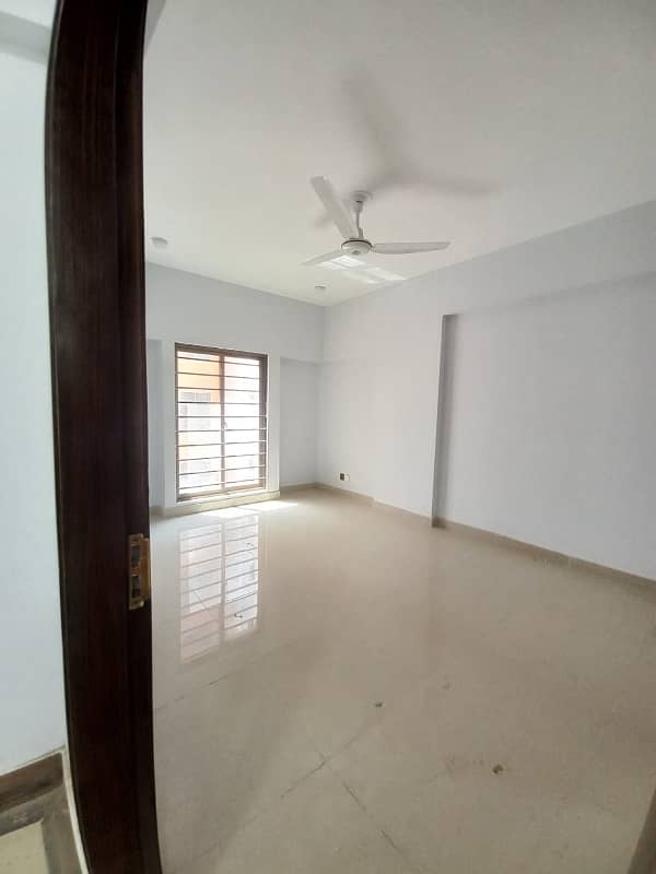 04 Bed DD Flat For Rent in Cantt View Lodges 11