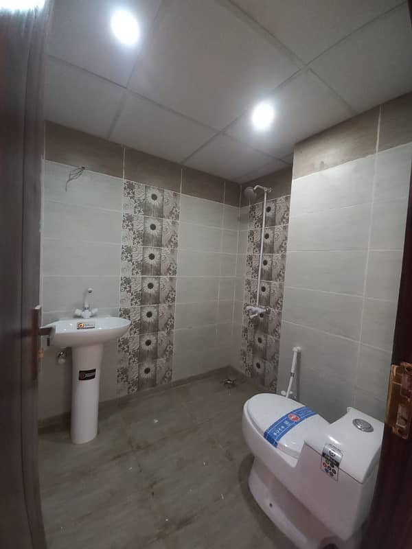 04 Bed DD Flat For Rent in Cantt View Lodges 15