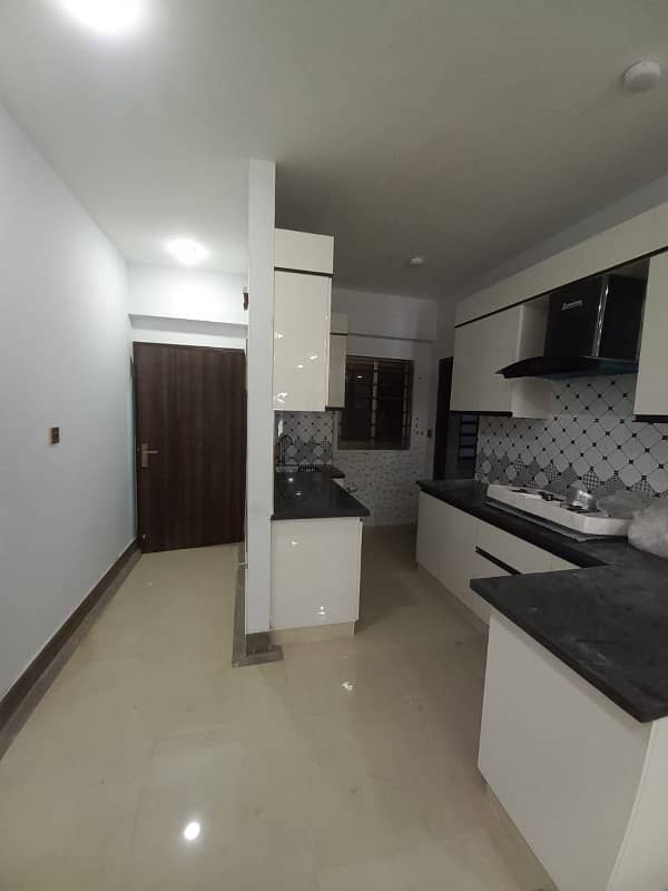 04 Bed DD Flat For Rent in Cantt View Lodges 19