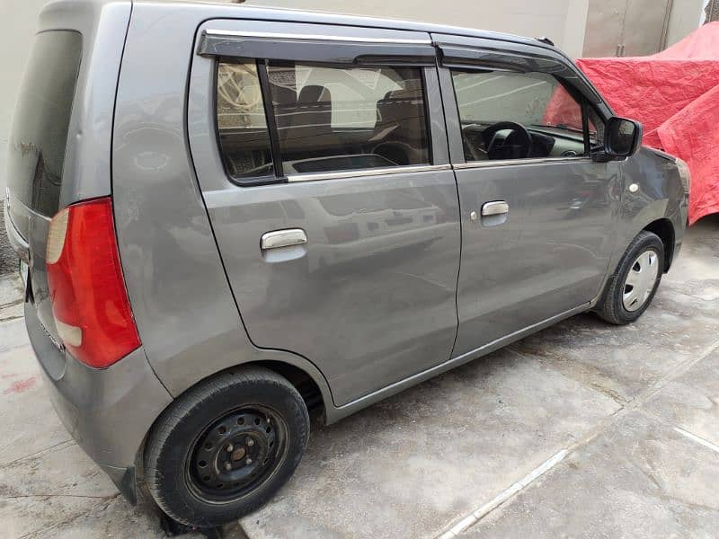 Suzuki Wagon R 2016 4