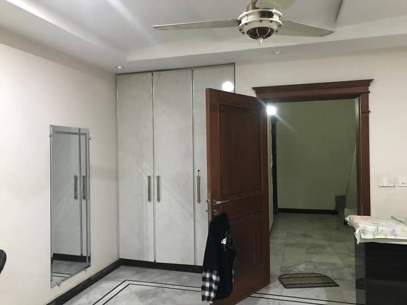 1 kanal new house for sale in canal view canal rode Lahore 4