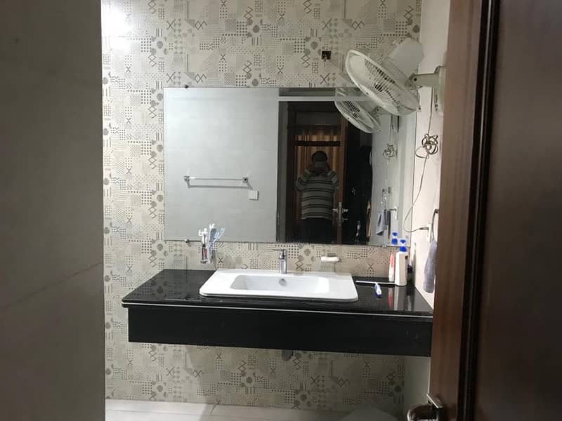 1 kanal new house for sale in canal view canal rode Lahore 9