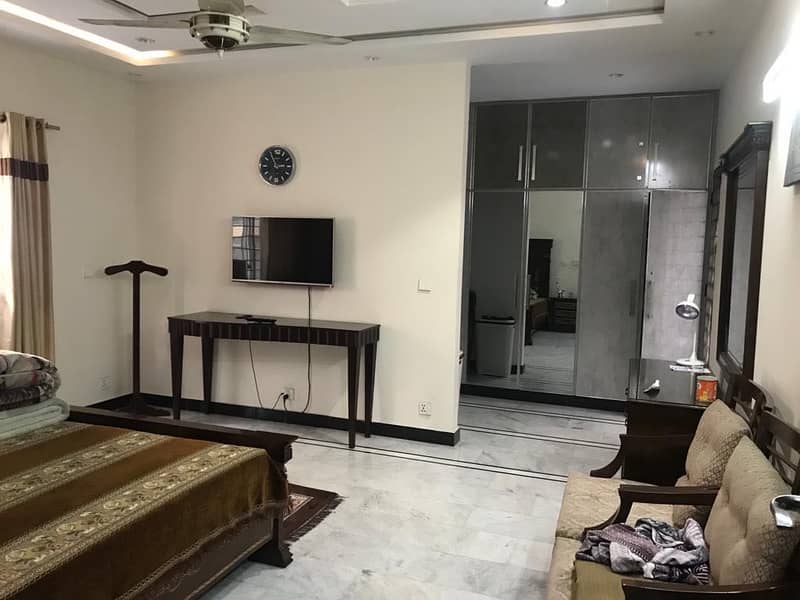 1 kanal new house for sale in canal view canal rode Lahore 13